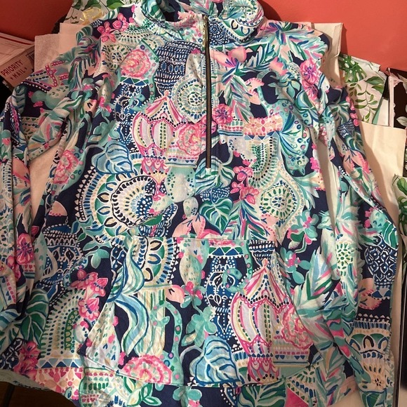 LILLY Pulitzer popover - Picture 3 of 4